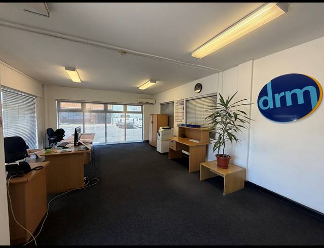 325M² WAREHOUSE TO LET IN AIRPORT INDUSTRIA